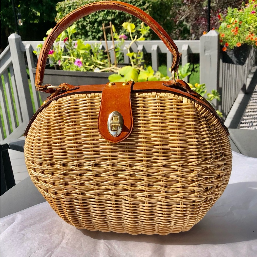 Woven vintage Straw Basket Bag with Brown Leather Trim - Picture 3 of 12